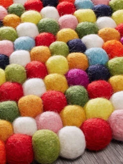 Filzkugel-Teppich, Multicolor -Teppiche Verkäufe 13407 62986 Lupe