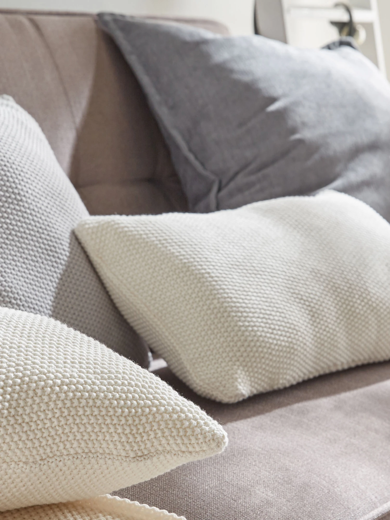 Strickkissen, Offwhite 3 Strickkissen, Offwhite
