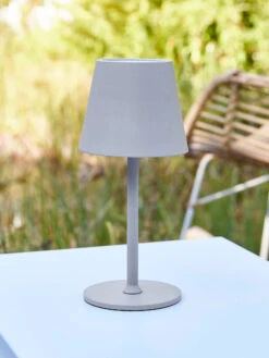 Tischleuchte, Grau -Teppiche Verkäufe Kitsilano LEDTischleuchte Grau 11x11x39 mil1