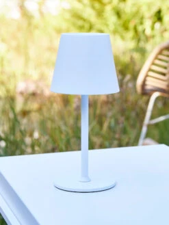 Tischleuchte, Weiss -Teppiche Verkäufe Kitsilano LEDTischleuchte Weiss 11x11x39 mil1