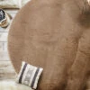 Kunstfell-Teppich, Mokka 2 Kunstfell-Teppich, Mokka -Teppiche Verkäufe MeanadeLuxe KunstfellTeppich Braun Mokka 100rund mil