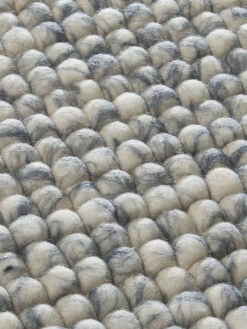 Sitzauflage, Grey Natural -Teppiche Verkäufe Sannerud Filzkugel Sitzkissen grau GreyNatural 40x40 lup