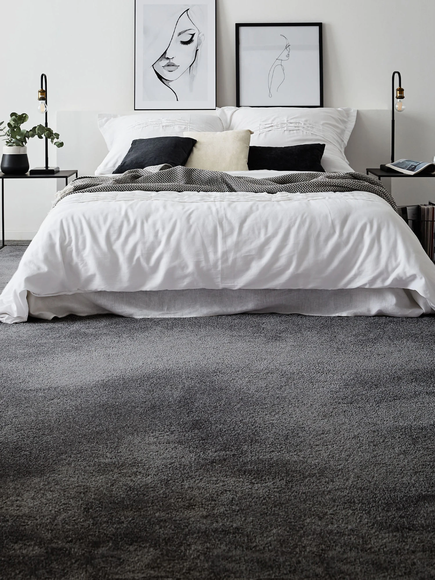 Velours-Teppichboden, Anthrazit 3 Velours-Teppichboden, Anthrazit