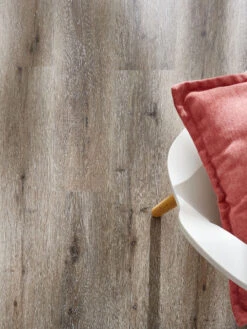 Vinylboden, Rustic Oak 10243 9 Vinylboden, Rustic Oak 10243 -Teppiche Verkäufe WhisperWood VinylPlanke RusticOak mil4